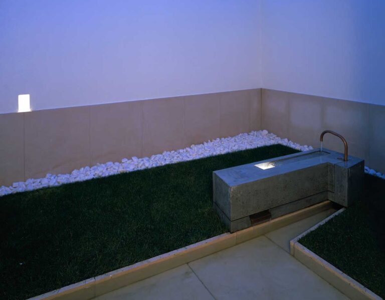courtyard_08